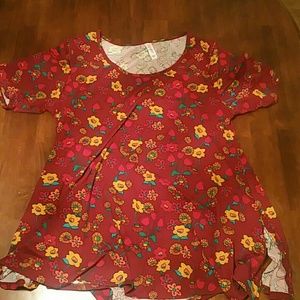 Lularoe NWOT Perfect Tee Size Large